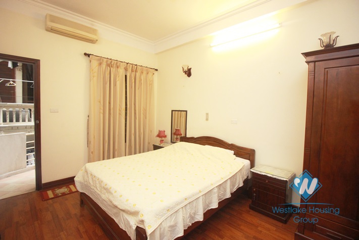 50m2 beautiful furnished apartment in Hai Ba Trung District call for rent