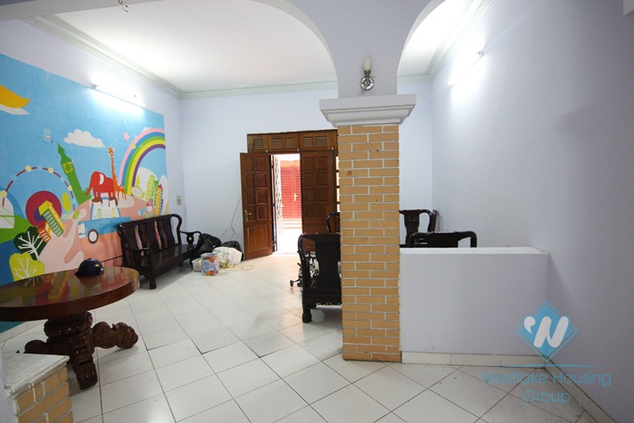 4 floors house for rent in Ba Dinh district, Ha Noi