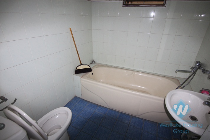 4 floors house for rent in Ba Dinh district, Ha Noi