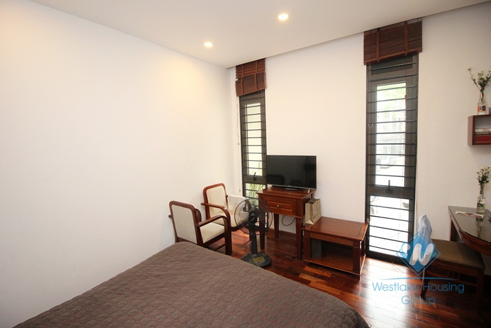 Moden apartment for rent on Dao Tan, Ba Dinh, Hanoi electricity included  