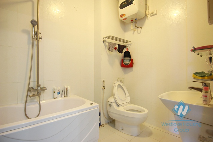One bedroom apartment for rent in Dao Tan, Ba Dinh, Ha Noi