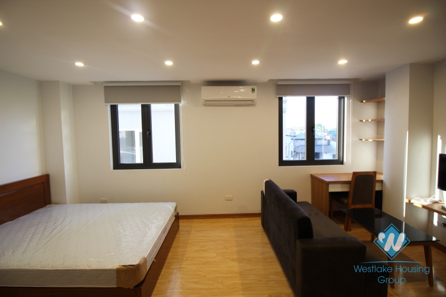 Cozy and brand new studio for rent in Truc Bach area, Ba Dinh District 