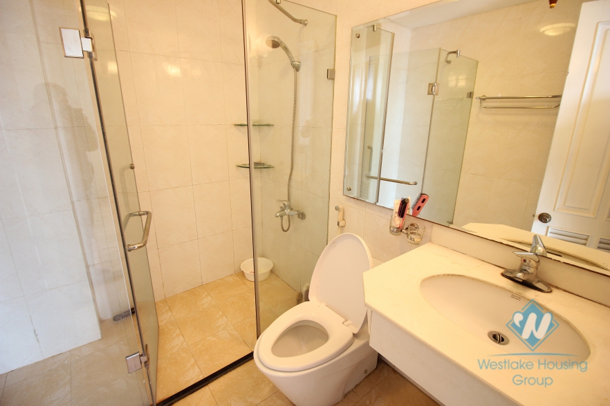 A nice studio with lake view for rent in Ba Dinh, Ha Noi