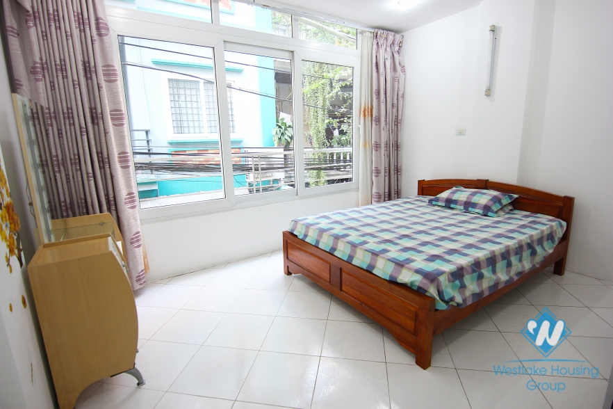 Cheap 02 bedrooms apartment for rent in Ba Dinh area 