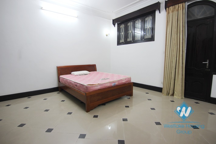 Two bedrooms apartment with cheap price for rent in Hai Ba Trung