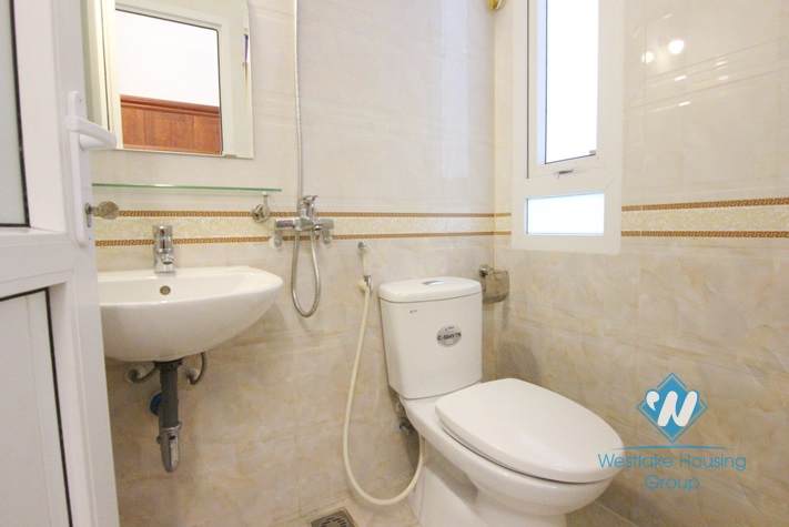 A cheap and spacious apartment for rent in Tay ho, Ha noi