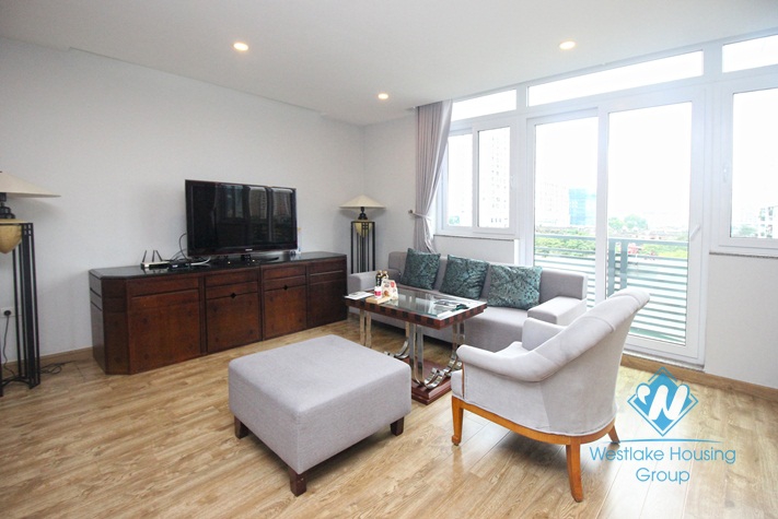 Spacious & full of light apartment for rent on Giang Vo, Ba Dinh