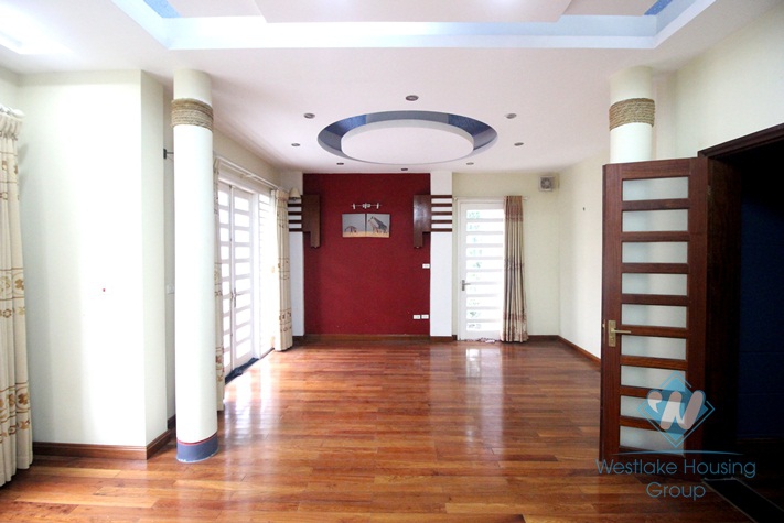 Big and nice 04 bedrooms house for rent in Ba Dinh district