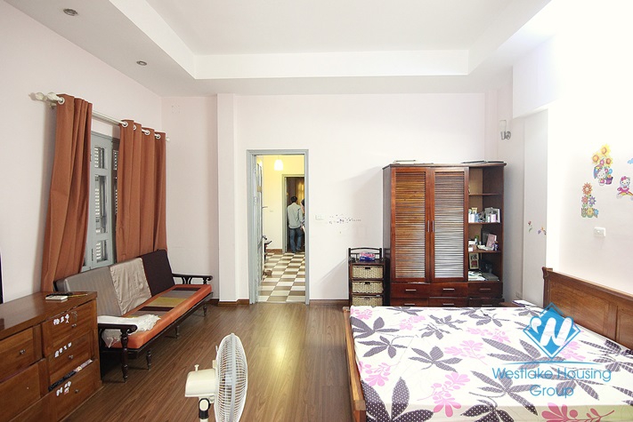 Cosy and affordable house for rent in Tay Ho area, Ha Noi. 