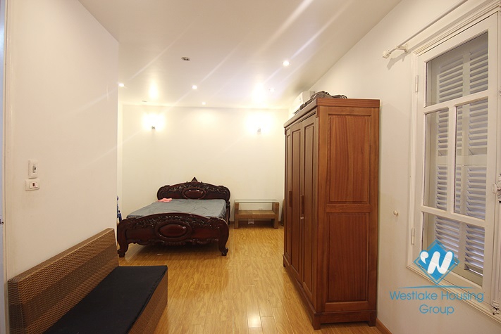 Four bedrooms house for rent in Dang Thai Mai street, Tay Ho district, Ha Noi