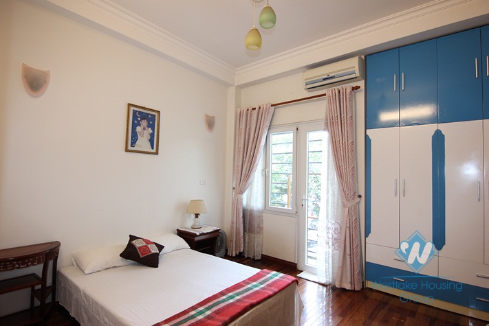 Convenient beautiful studio apartment for rent in Hai Ba Trung District, Hanoi