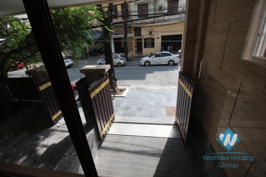Great one bedroom apartment for rent in Hai Ba Trung district, Ha Noi