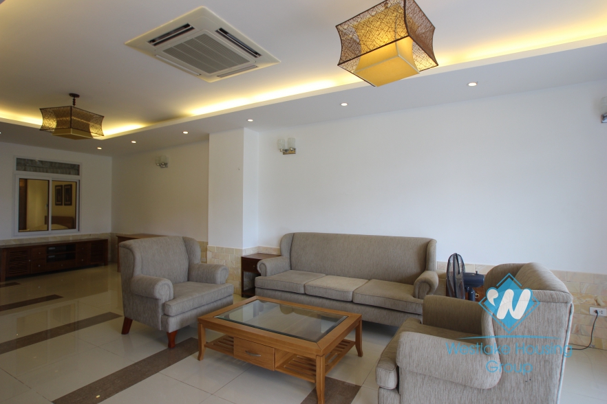 Nice apartment with back yard for rent in Xuan Dieu street, Tay Ho district, Hanoi
