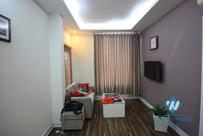 Cheap price 02 bedrooms apartment for rent in Au co st, Tay Ho area