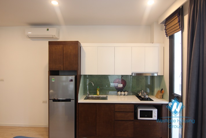 Brand new 2 bedrooms for rent in Ba Dinh district