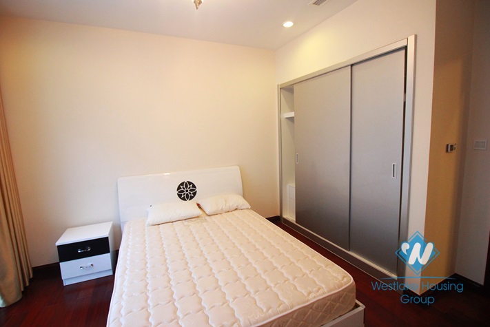 Bright apartment for rent in R1 Tower, Royal City, Thanh Xuan , Hanoi