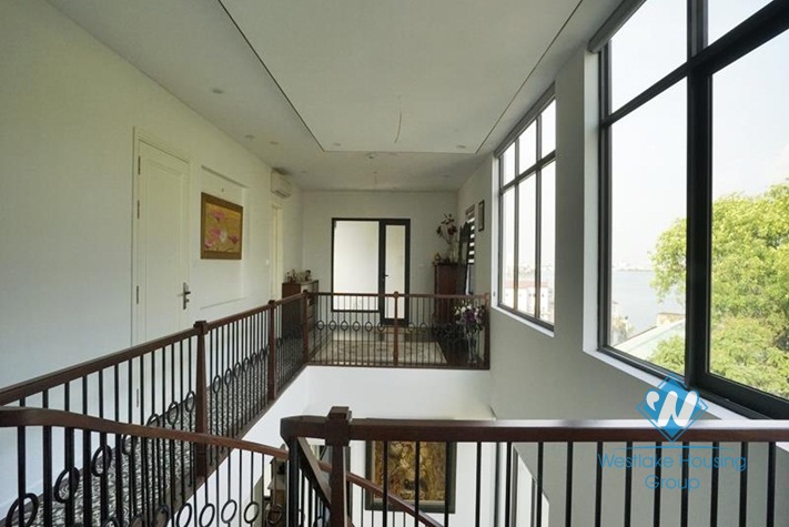 Lovely duplex apartment for rent on Vong Thi, Tay Ho
