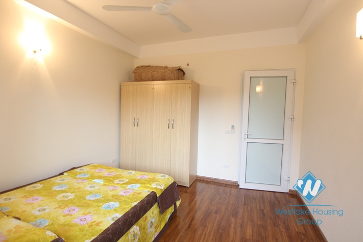 4th floor apartment with balcony for rent on Xuan Dieu, Tay Ho