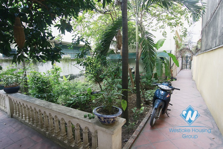 Garden house for rent in Ba Dinh near Ho Chi Minh mausoleum