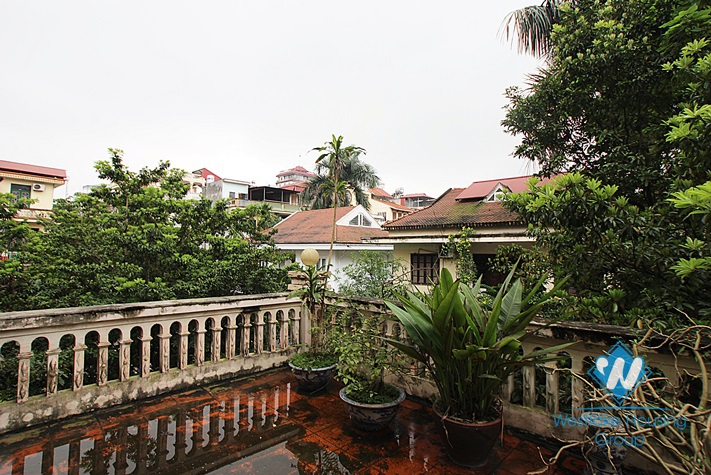 Cheap and quiet house for rent in Vong Thi st, Tay Ho, Ha Noi