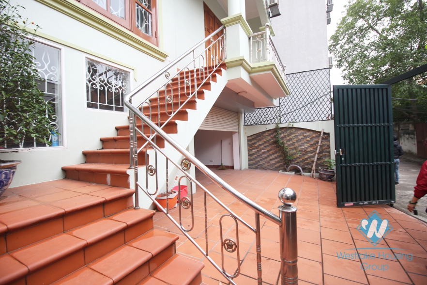 Very bright house with 4 bedrooms for lease in Tay Ho area