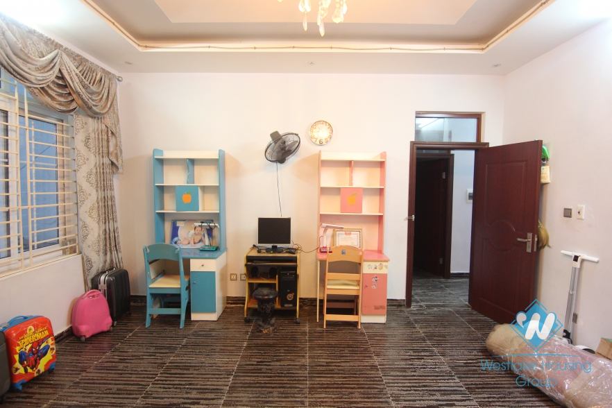 House for rent with business premises in Tay Ho, Ha Noi