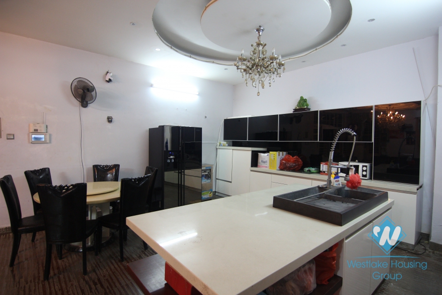House for rent with business premises in Tay Ho, Ha Noi