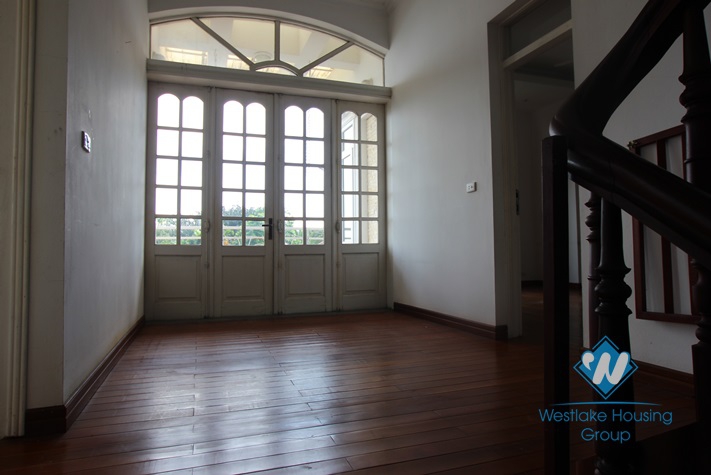 Nice house with lake view available for lease in Westlake area, Tay Ho, Hanoi- unfurnished.