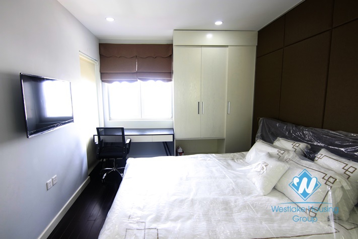 Modern one bedroom apartment for rent in Cua Bac st, Ba Dinh district.