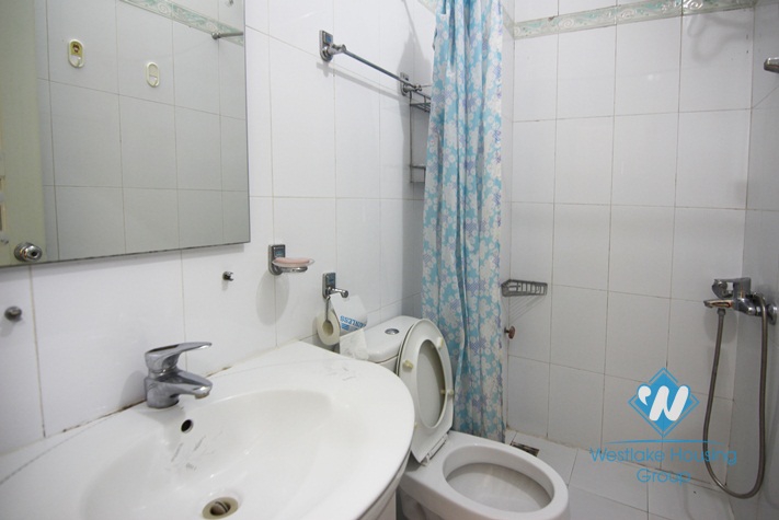 One bedroom apartment for rent in Ba Trieu st, Hoan Kiem district 