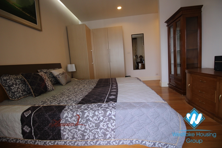 A nice apartment with 2 bedrooms for rent in Golden West Lake