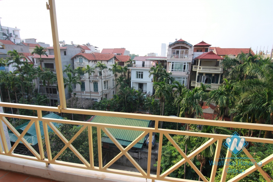 A house with lots of rooms for rent in Tay Ho