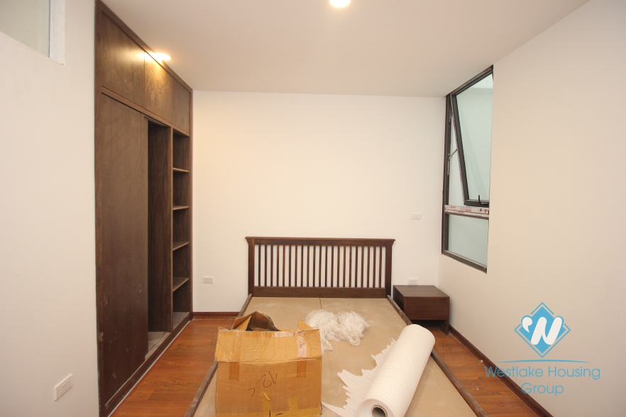 The 7-th floor apartment with large lakeview in Tay Ho, Hanoi