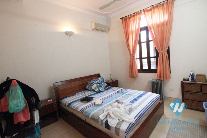 Cheap house with 03 bedrooms for rent in Xuan Dieu St, Tay Ho, Hanoi