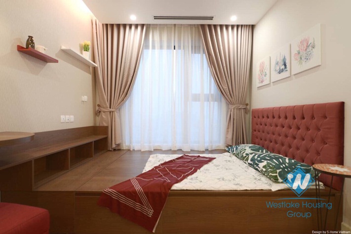 Two bedrooms apartment in high floor for rent in Thanh Xuan, Hanoi