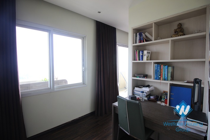 High floor modern apartment for rent in Ciputra E Tower