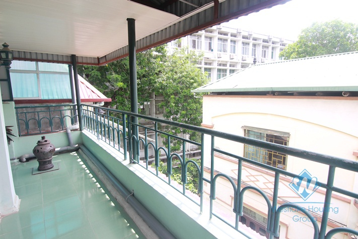 Nice  apartment with 01 bedroom, close to Vincom Center for rent in Hai Ba Trung