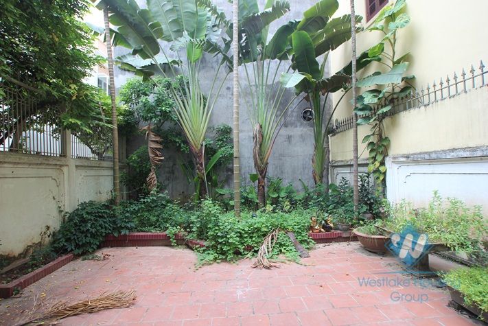 Big House with nice yard for rent in Dang Thai Mai st, Tay Ho, Ha Noi
