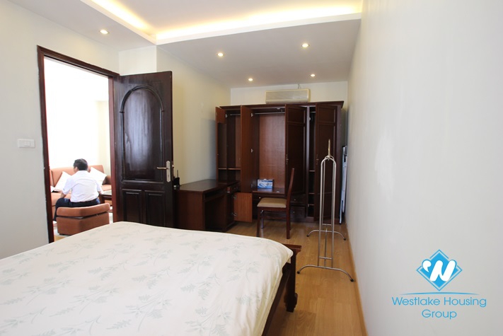 High floor apartment for rent in Hoan Kiem district, Hanoi. Price for rent 700 USD/month.
