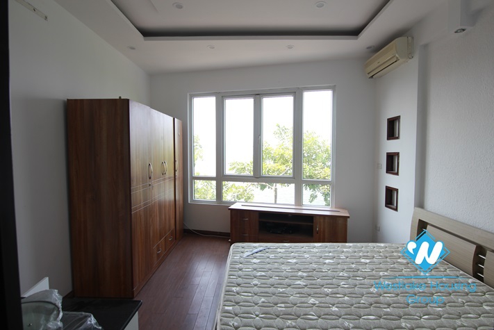 Lake view, brand new studio for rent in Tay Ho, close to Truc Bach
