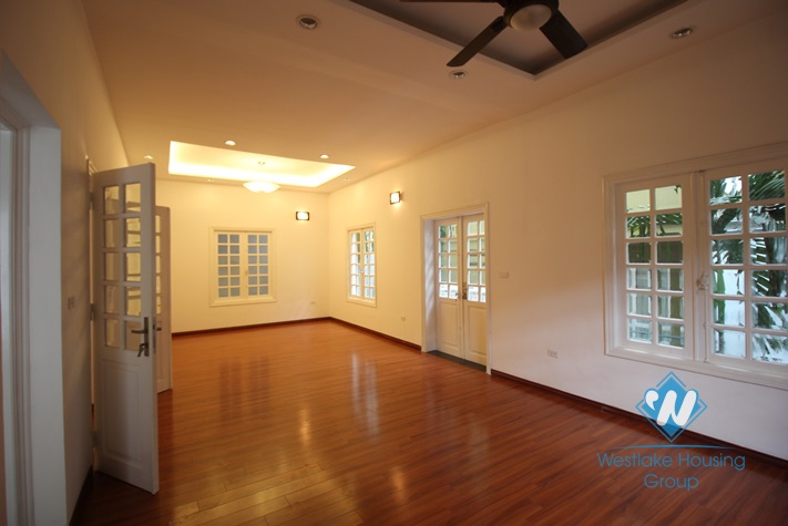 Bright house for rent in Dang Thai mai st, Tay Ho area.