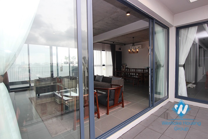 Lake view superior 5 bedroom apartment for rent in Tu Hoa, Tay Ho, Ha Noi