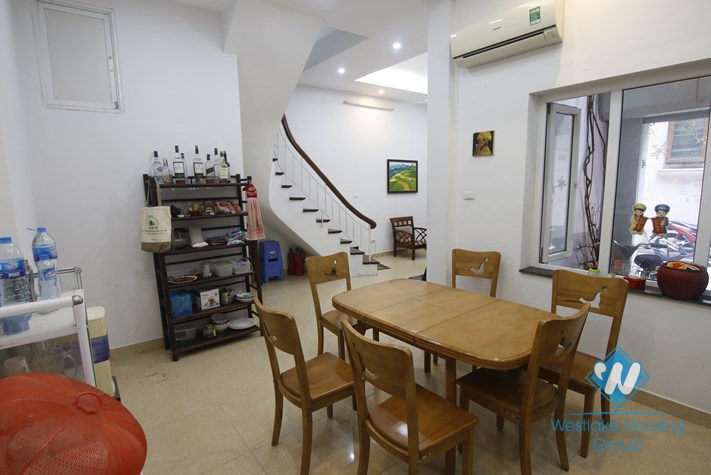 House with 4 bedroom for rent in Doi Can, Ba Dinh