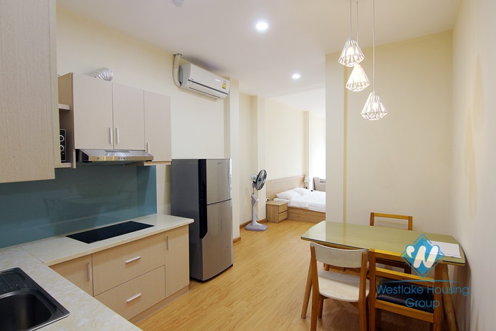 Spacious studio for rent in Ve Ho street, Tay Ho district.