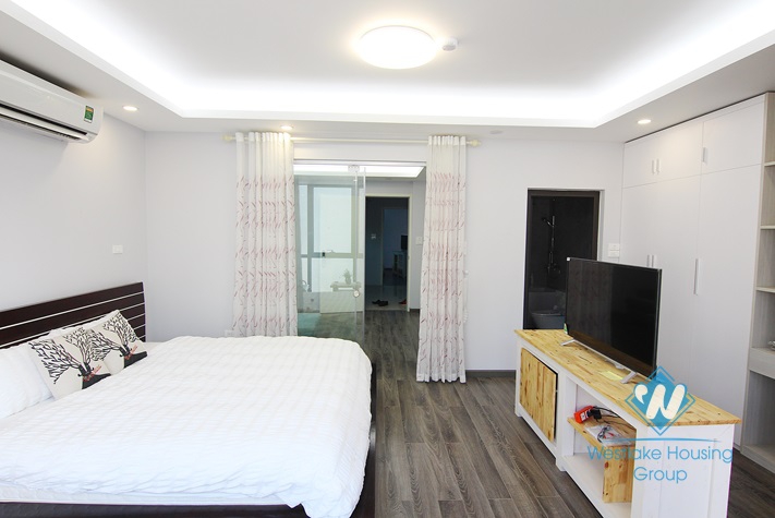 A brand new one bedroom apartment for rent in Tay Ho area.
