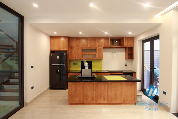 A new and beautiful house for rent in Tay ho, Ha noi