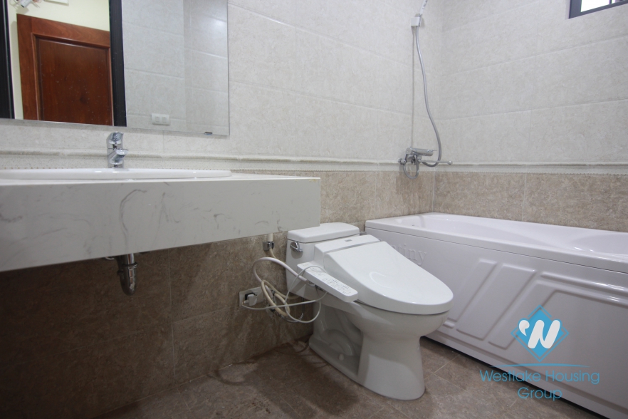 Brandnew and good layout apartment for rent in Cau Giay.