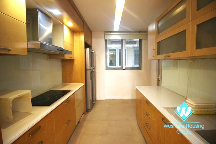 An unfurnished 3 bedroom apartment in G Tower for rent in Ciputra