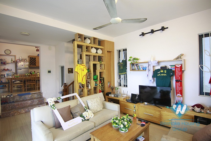 Four bedrooms house for rent in An Duong Vuong st, Tay Ho District 