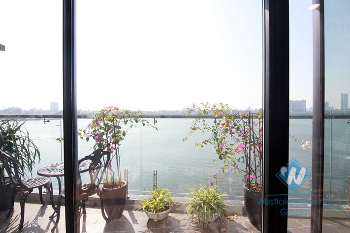 Apartment for rent in Tay Ho with balcony and amazing lake view.
